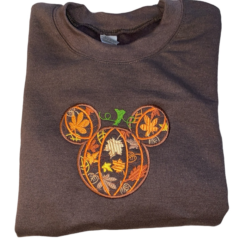Fall Autumn emboldened sweatshirt size medium NWOT